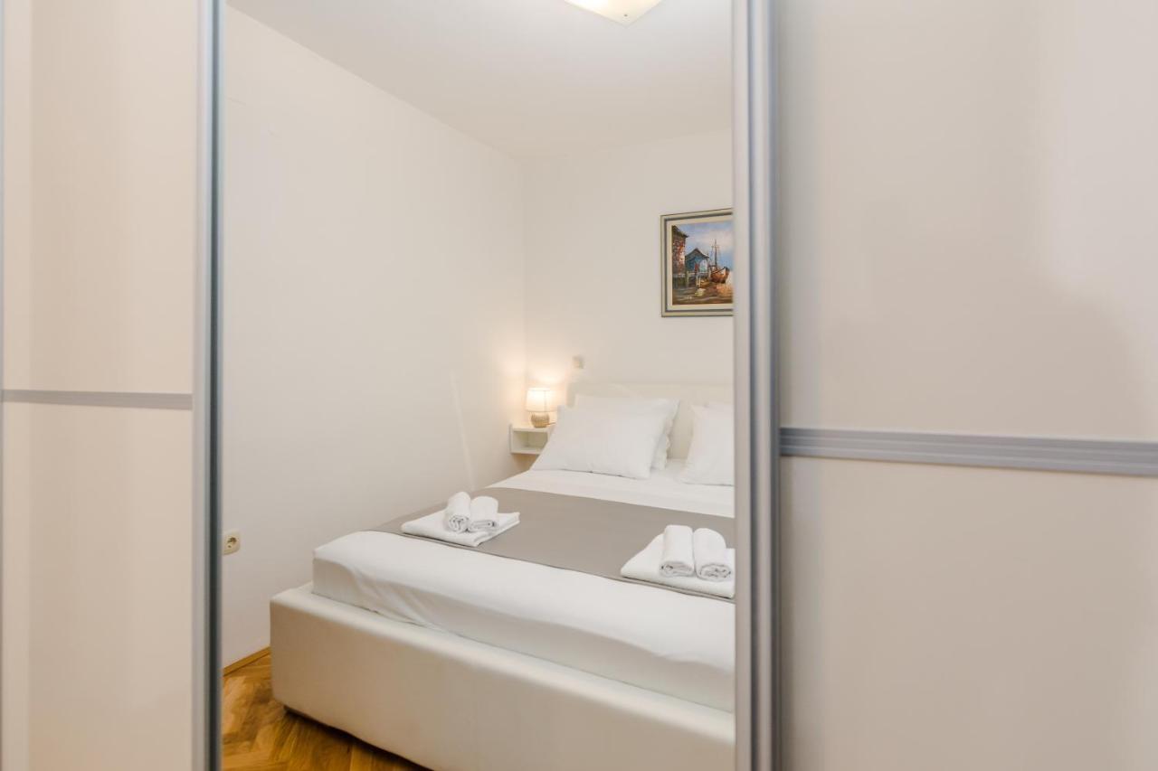 Neva Room With Private Bathroom Zadar Exterior foto